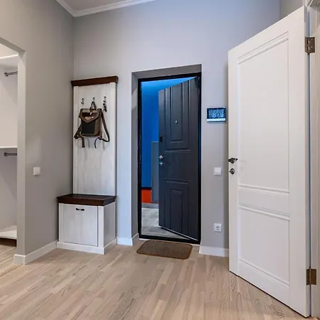 1к нова у центрі міста, з балконом у новому жк Fainorent Apartmán
