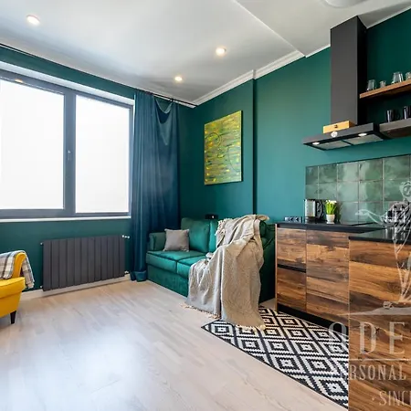 Apartmán 1к нова у центрі міста, з балконом у новому жк Fainorent