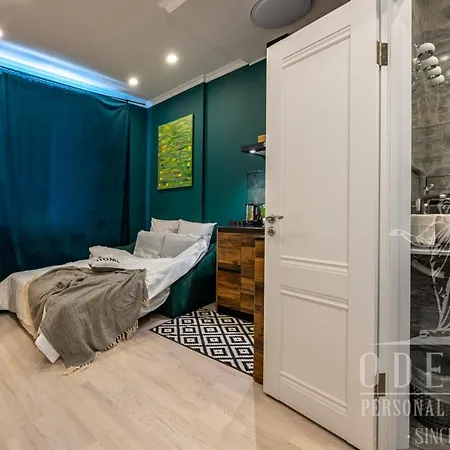 1к нова у центрі міста, з балконом у новому жк Fainorent Apartmán *