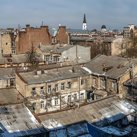 1к нова у центрі міста, з балконом у новому жк Fainorent *