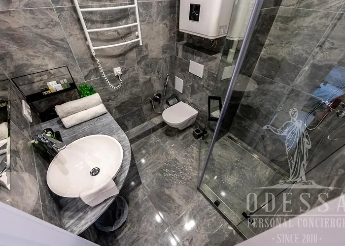 Center New House Odessa