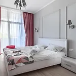 Center New House *