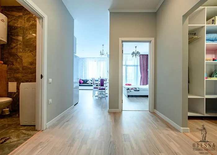 Center New House أوديسا